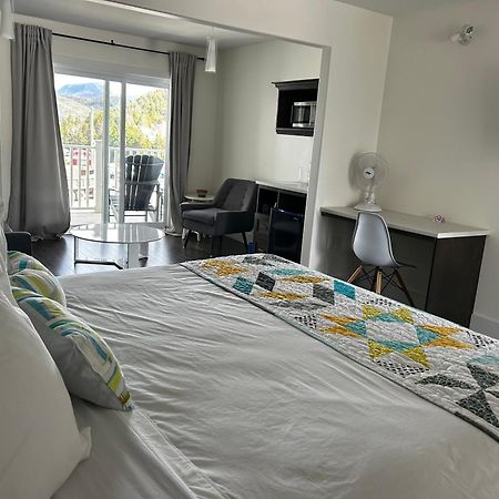 The Tides Inn Norris Point Екстериор снимка
