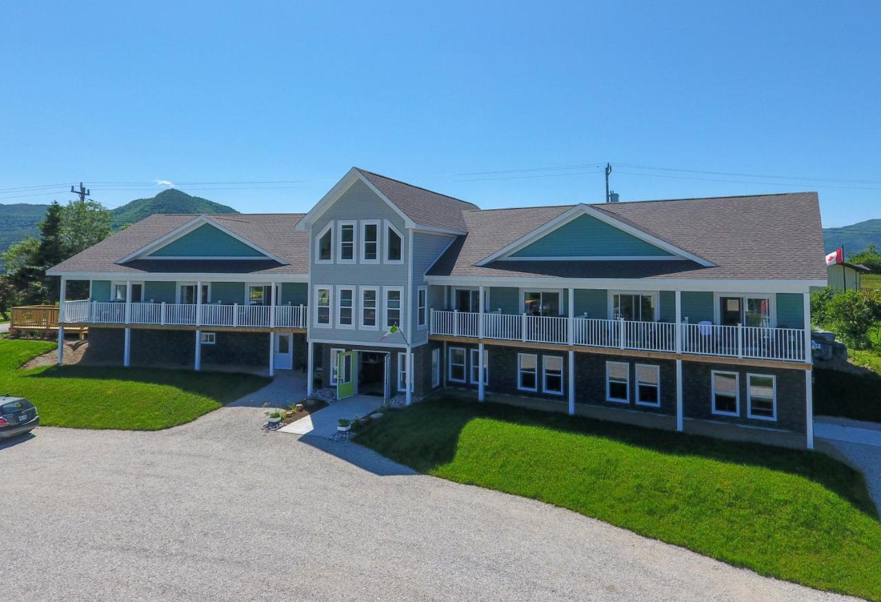 The Tides Inn Norris Point Екстериор снимка