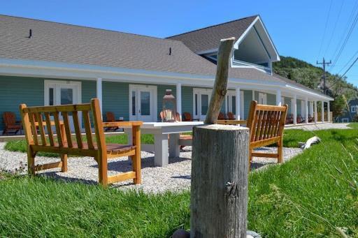 The Tides Inn Norris Point Екстериор снимка
